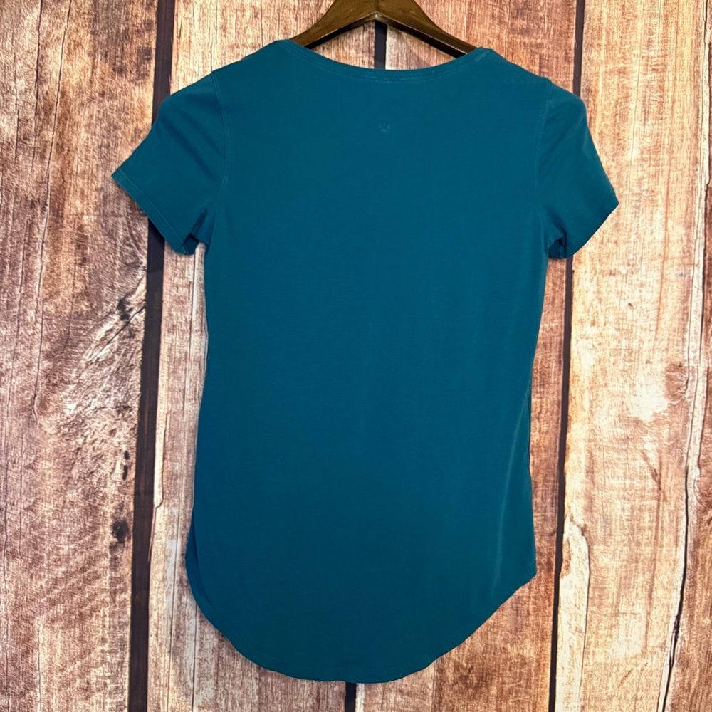 lululemon athletica Teal Short Sleeve Tee - Picture 3 of 7
